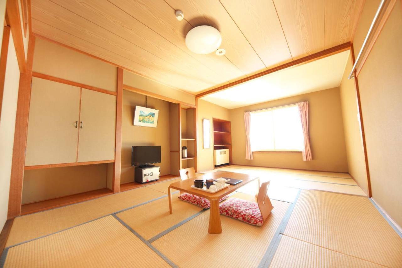 Shiga Swiss Inn Shiga Kogen Bagian luar foto